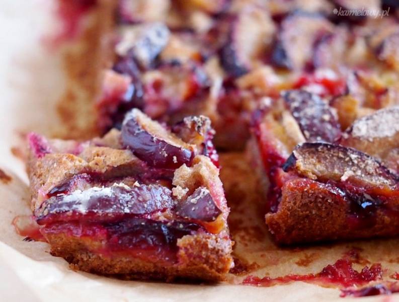 Pełnoziarniste ciasto ze śliwkami / Whole wheat plum cake