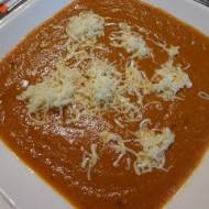 Zupa z pieczonego bakłażana i pomidorów
