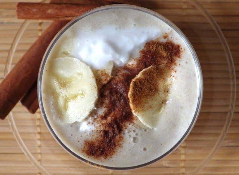 Śniadaniowy koktajl BANAN + KOKOS + QUINOA