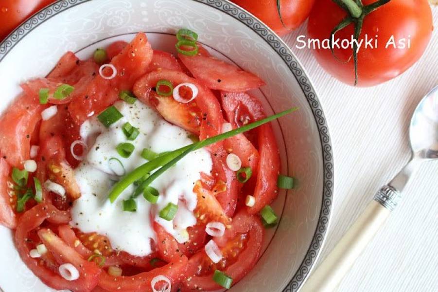 Sałatka z pomidorów
