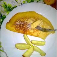 Delikatny jabłkowo-miodowy omlet z cynamonem