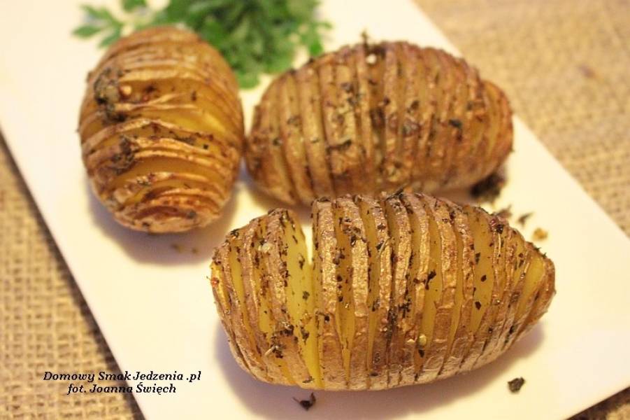 ziemniaki pieczone w ziołach