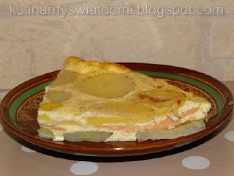 Frittata z ziemniakami i łososiem