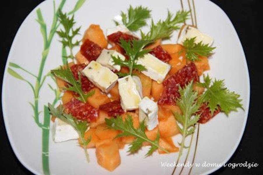 Melon z chorizo i brie