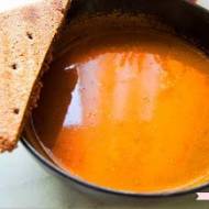 Zupa z zapiekanym bakłażanem, papryką i pomidorami