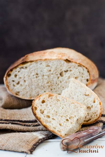 Chleb pszenny na zakwasie / Wheat sourdough