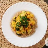 Słodkie curry z dynią i ananasem