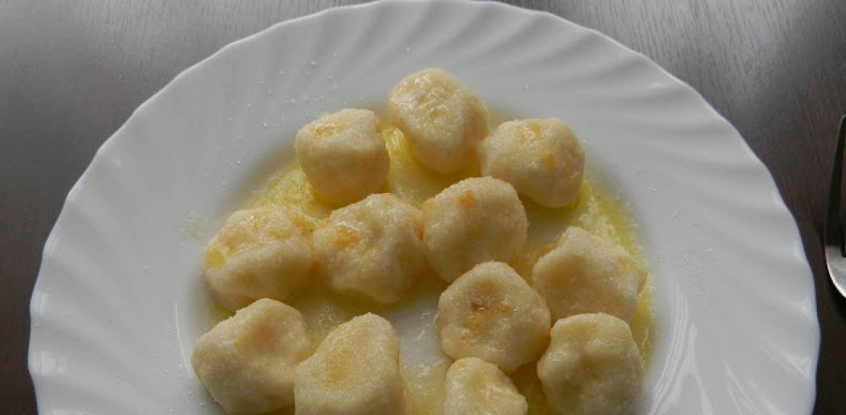 Kuleczki serowe z kaszą manną na słodko