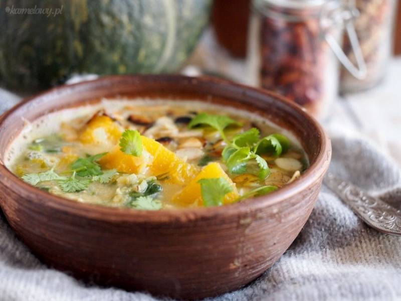 Pożywna zupa z dynią, soczewicą i szpinakiem / Pumpkin, spinach and lentil soup