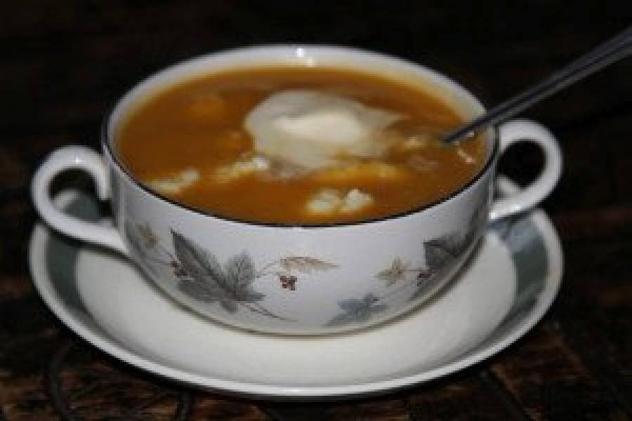 Zupa dyniowa krem z kluseczkami serowymi