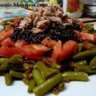 Sałatka z quinoa Komosą ryżową czarną