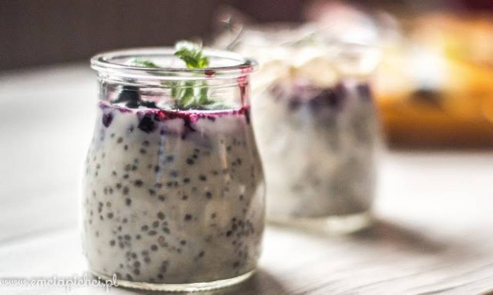 Pudding chia z jagodami