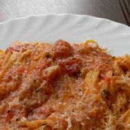 Spaghetti z sosem pomidorowym z chilli (bezglutenowe)