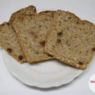 Chleb mieszany na drożdżach z kminkiem i rodzynkami