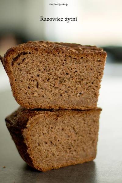 Razowiec – Chleb razowy żytni na zakwasie