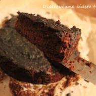 Dietetyczne truflowe ciasto czekoladowe (bez mąki i tłuszczu)