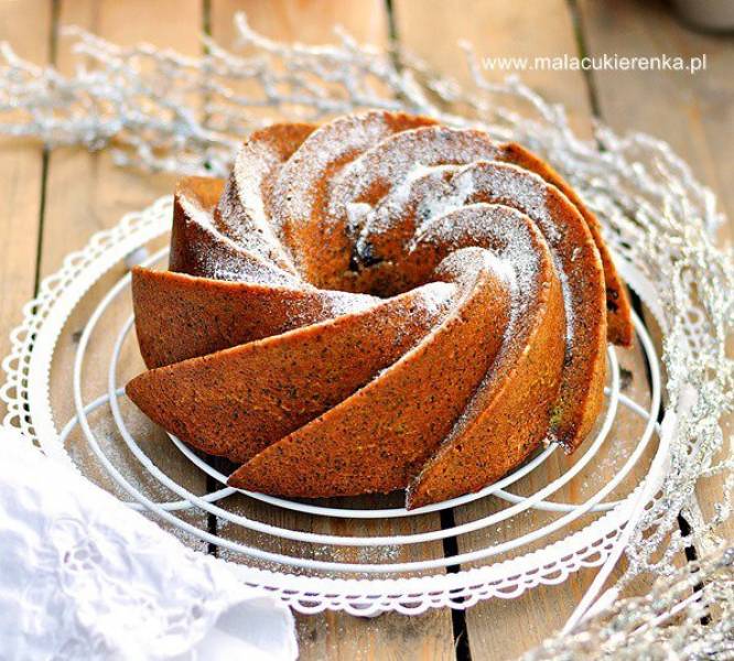 Babka pomarańczowa z makiem i żurawiną