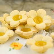 Kruche kwiatuszki z lemon curd