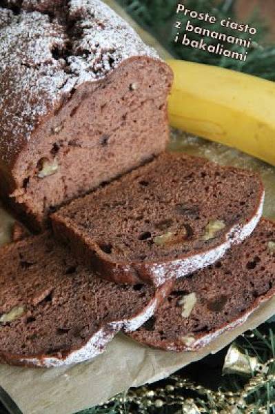 Proste ciasto z bananami i bakaliami