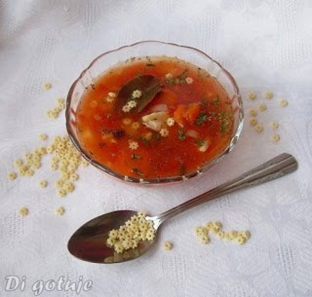 Zupa ze świeżych pomidorów
