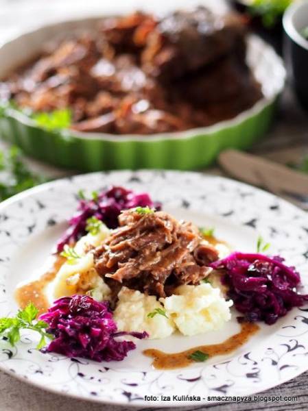 Pulled beef - wyczesana wołowina długo pieczona