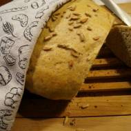 Chleb pieczony w rzymskim garnku