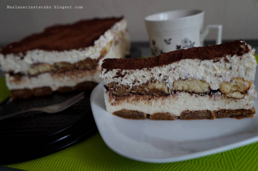 Tiramisu z bitą śmietaną