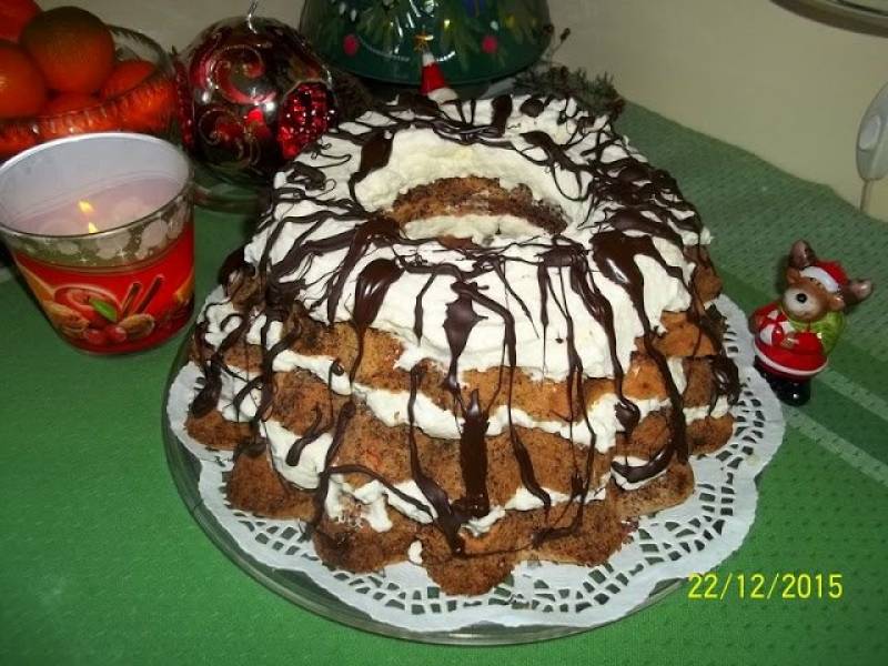 Babka z bitą śmietaną