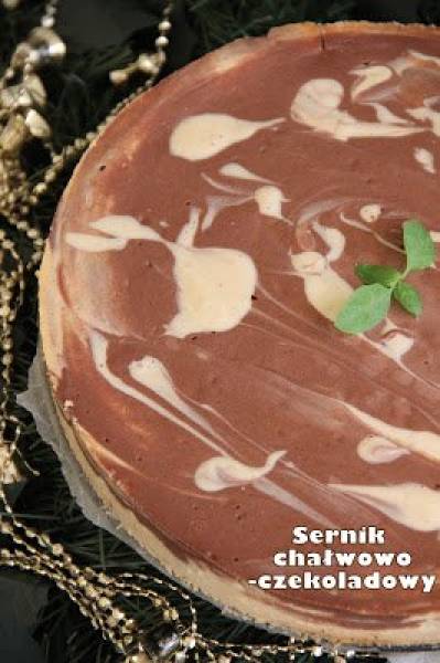 Sernik chałwowo-czekoladowy