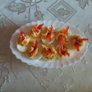jajka faszerowane z paryką peperoni