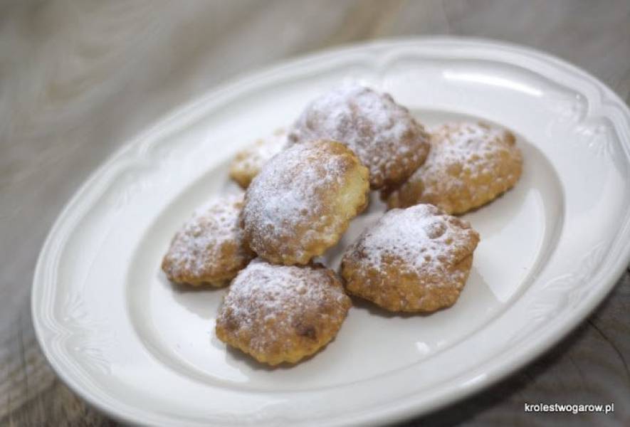 pączki faworkowe -  faworki dobrze nadziane