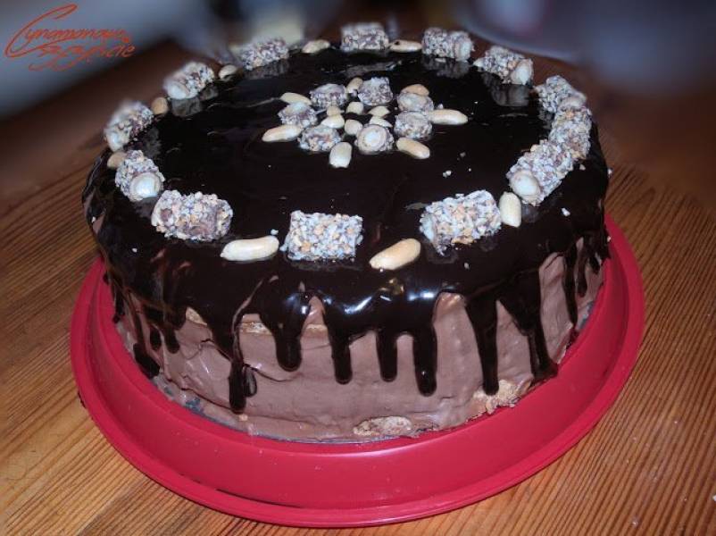 Rocher - czyli tort obłędnie czekoladowy z orzechami