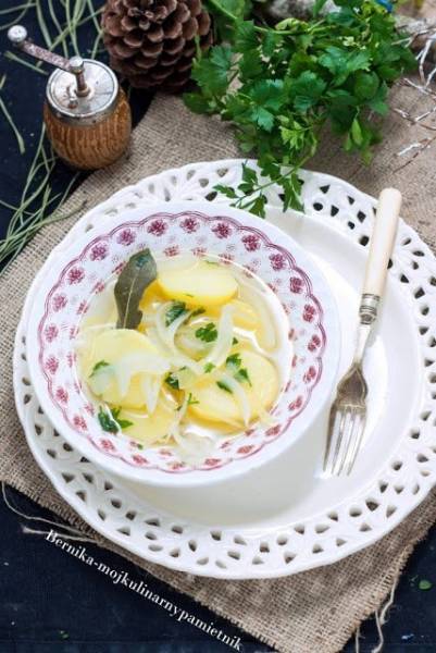 Kartoffelsalad sałatka ziemniaczana w innej wersji