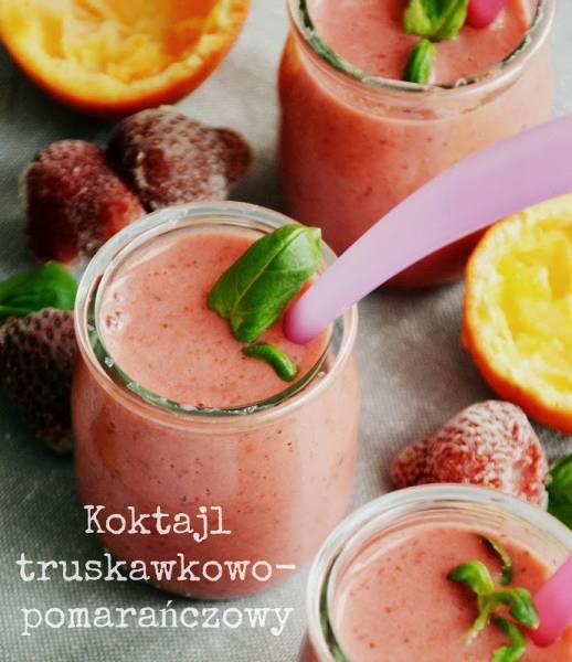 KOKTAJL TRUSKAWKOWO- POMARAŃCZOWY