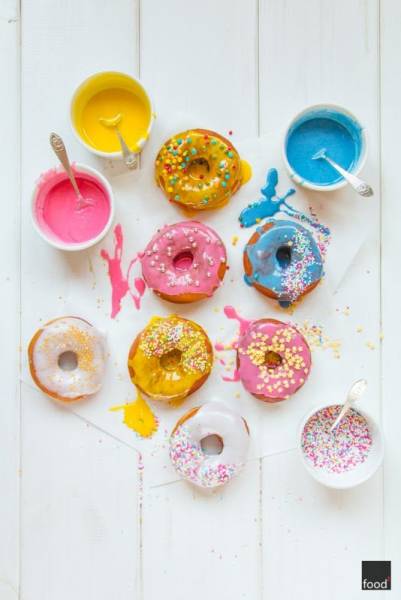 CMYK donuts - amerykańskie pączki jak malowane