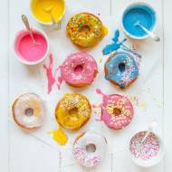 CMYK donuts - amerykańskie pączki jak malowane