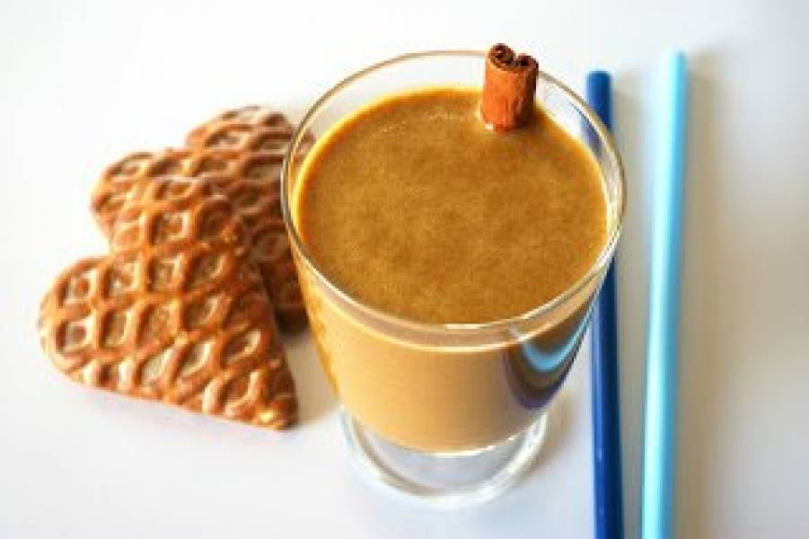 Smoothie piernikowe z bananem.