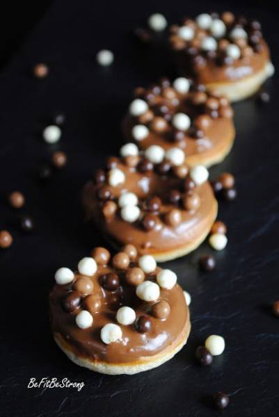 Doughnuts - donuts - pieczone pączki z dziurką