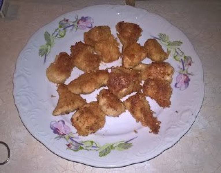 Serowe nuggetsy z kurczaka