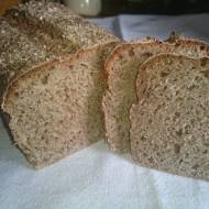 chleb z pszennymi otrębami