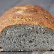 Bezglutenowy chleb z mąką gryczaną białą