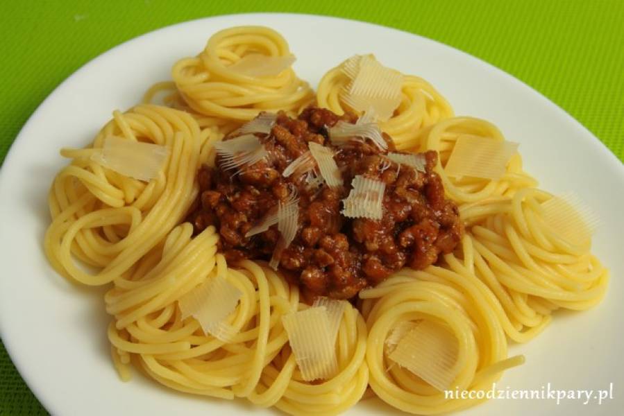 Prosty sos bolognese