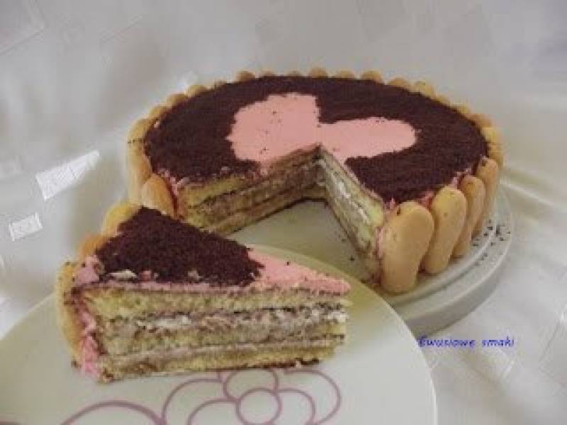 Walentynkowy tort tiramisu