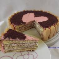 Walentynkowy tort tiramisu