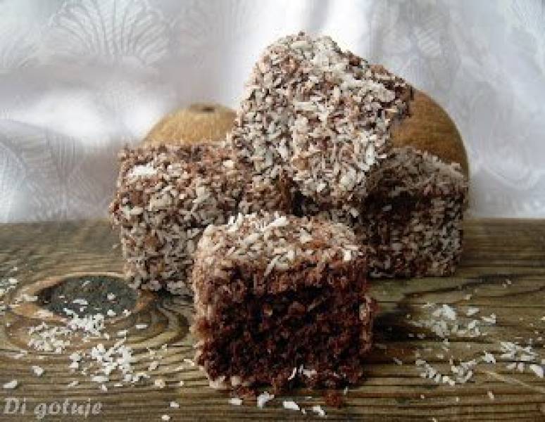 Kostki czekoladowo-kokosowe na miodzie (lamingtony, kudłacze)