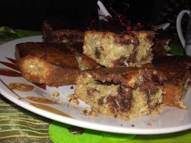 Szybkie ciasto marmurkowe kokosowo-orzechowe