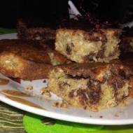 Szybkie ciasto marmurkowe kokosowo-orzechowe
