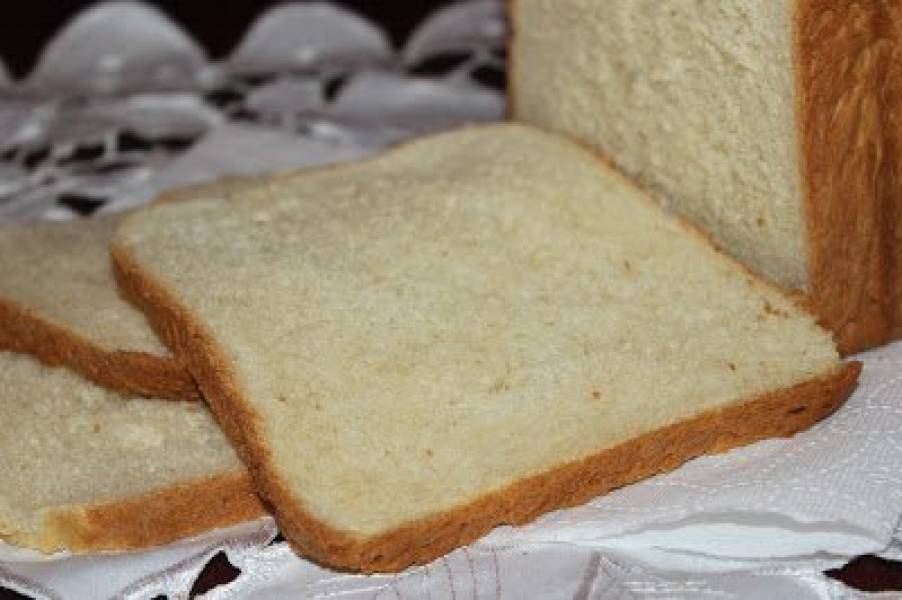 Chleb pszenny tostowy z automatu
