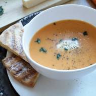 Zupa marchewkowa z cytryną i imbirem