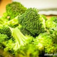 Moja wersja jest taka: nasze brokuły nie zostają przerobione na warzywną papkę ;)